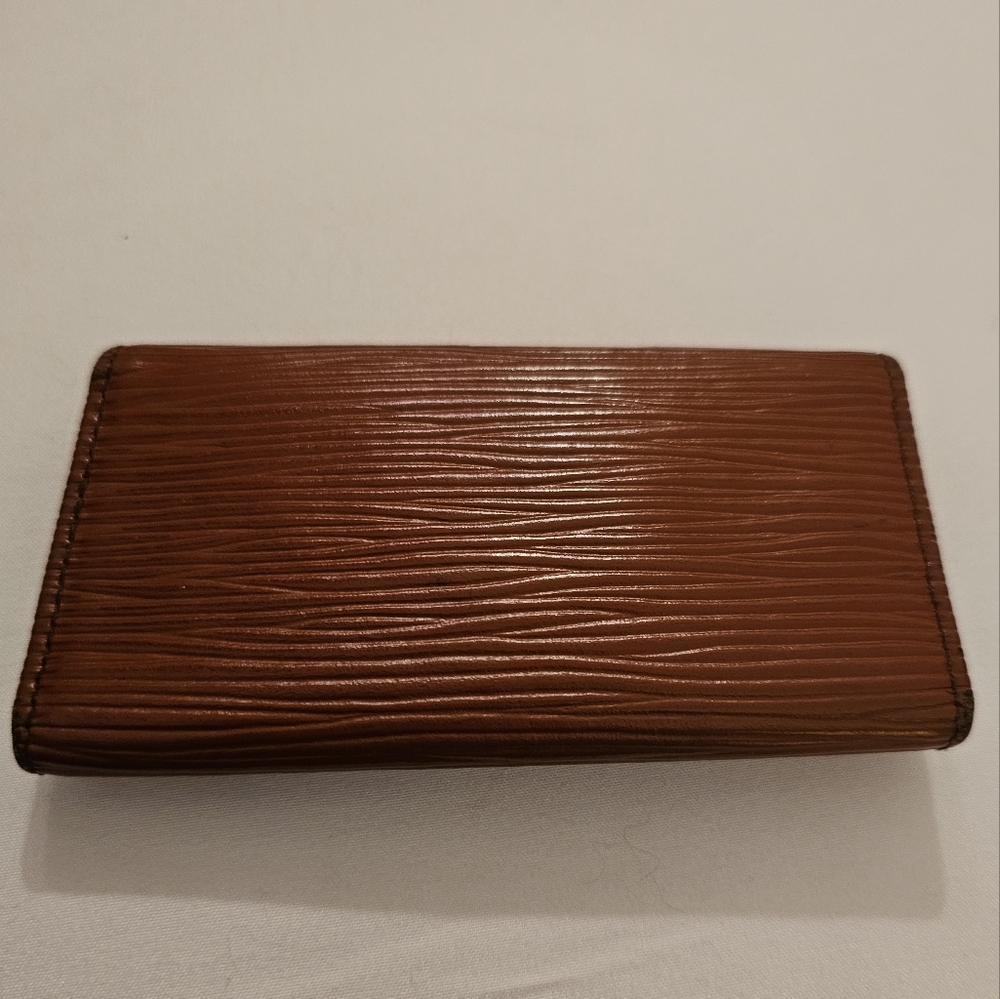 LOUIS VUITTON EPI TRIFOLD KEY HOLDER - UNISEX - Picture 3 of 9